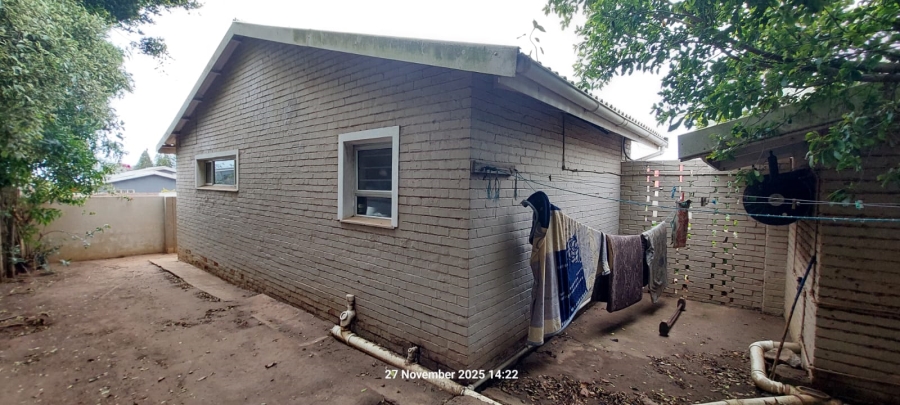 4 Bedroom Property for Sale in C Place Eastern Cape